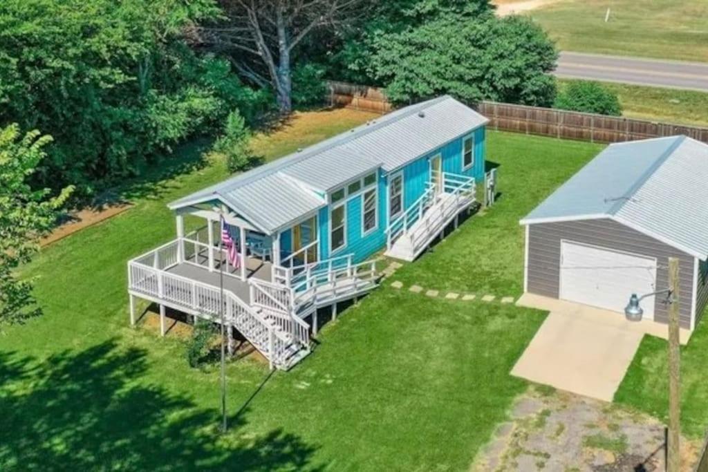 The Little Getaway-Sleeps 4, Firepit, Pet Friendly Villa Pottsboro Екстериор снимка